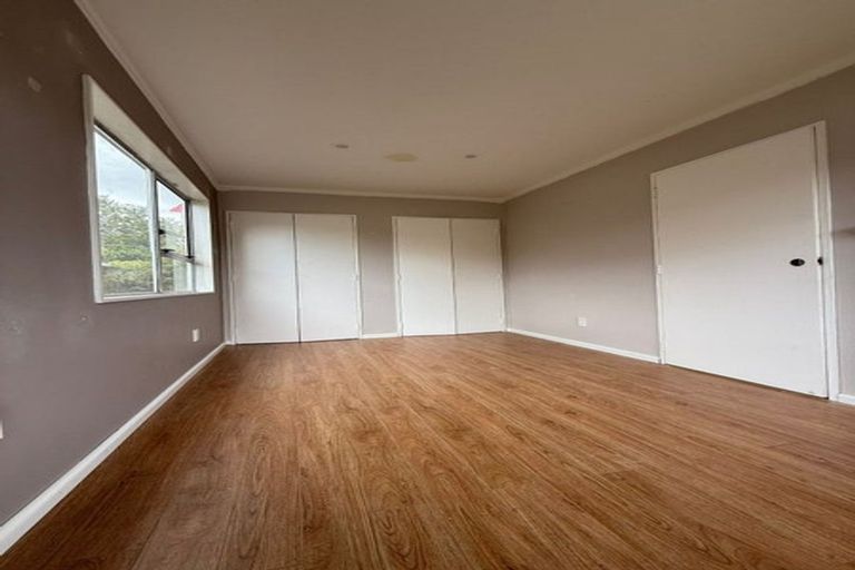 Photo of property in 2/114 Clevedon Road, Papakura, 2110