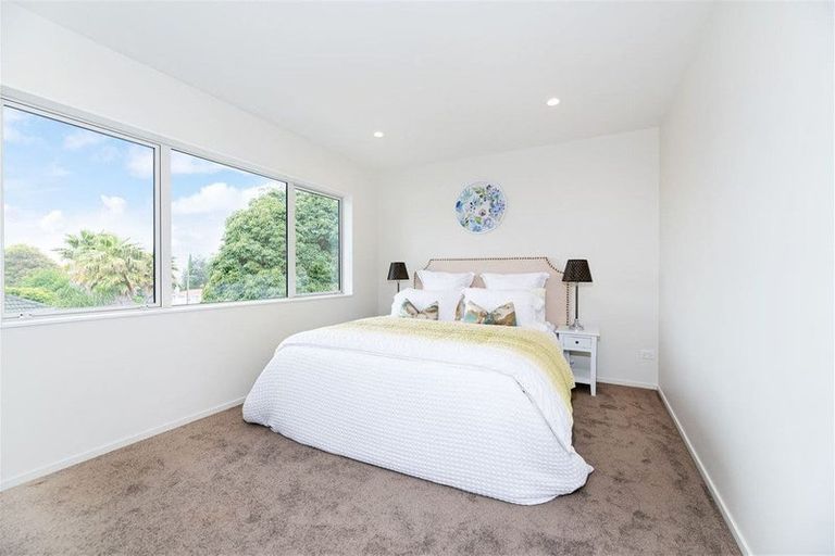 Photo of property in 14b Coniston Avenue, Te Atatu South, Auckland, 0610