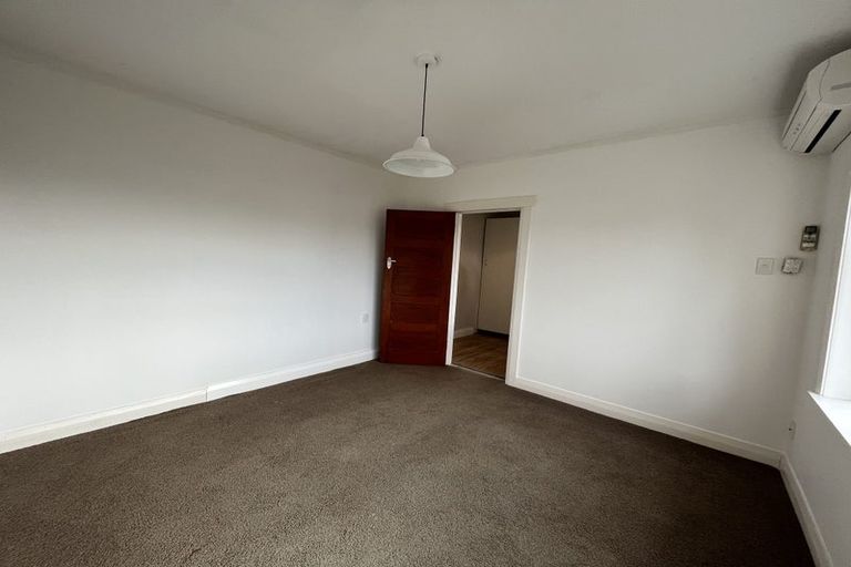 Photo of property in 94 Sutherland Road, Melrose, Wellington, 6023