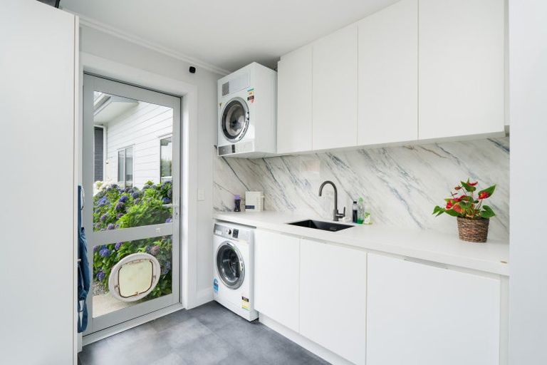 Photo of property in 50 Northside Drive, Waikiwi, Invercargill, 9810