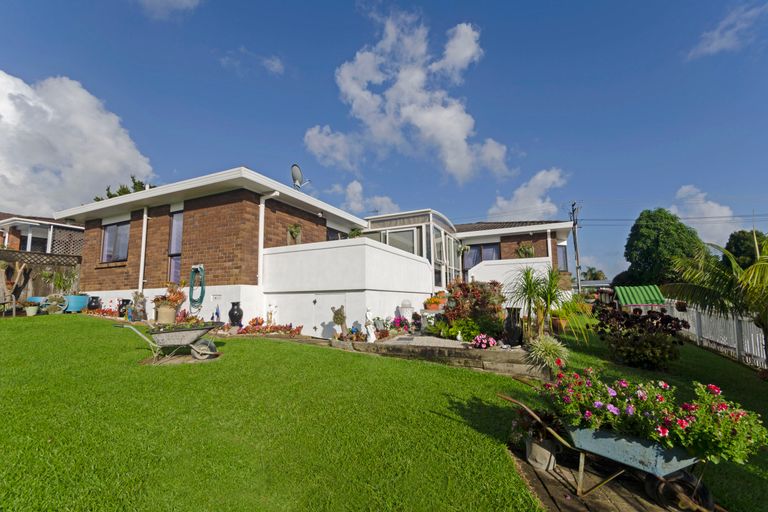 Photo of property in 34 Sturges Road, Henderson, Auckland, 0612