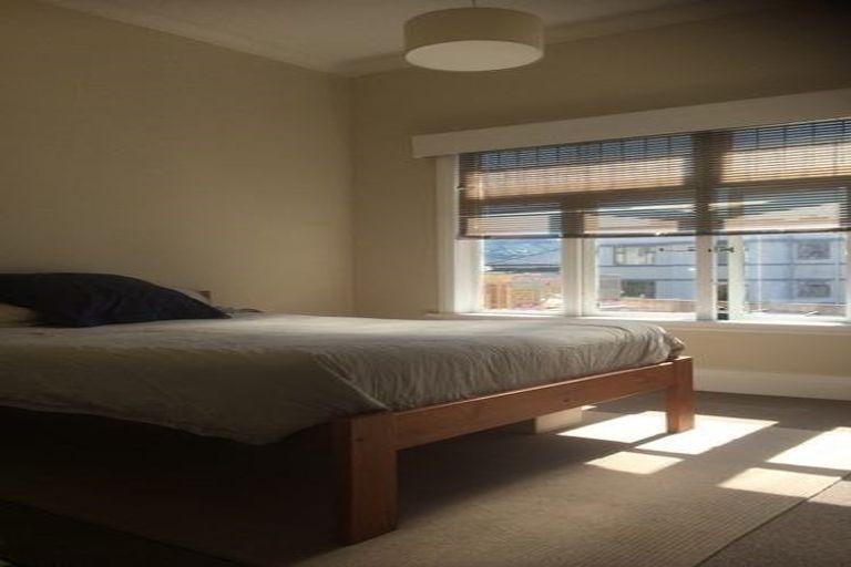 Photo of property in 13 Brougham Street, Mount Victoria, Wellington, 6011