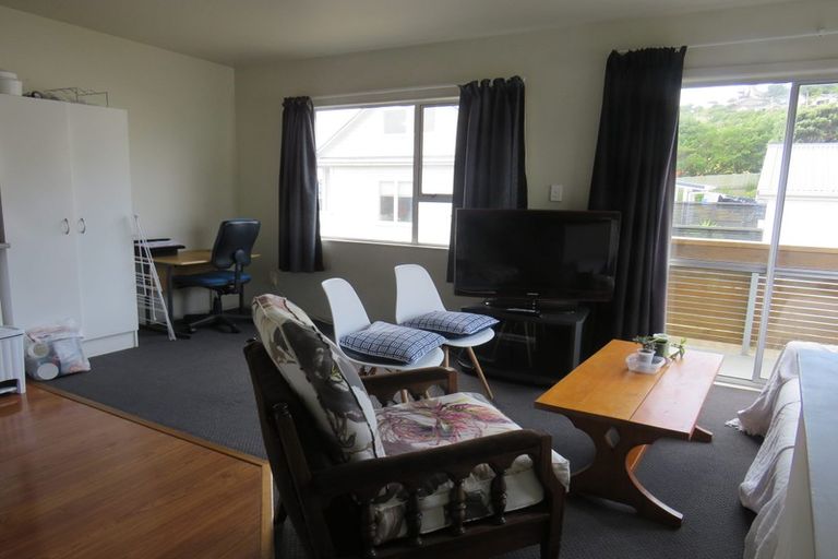 Photo of property in 5/18 Lambley Road, Titahi Bay, Porirua, 5022