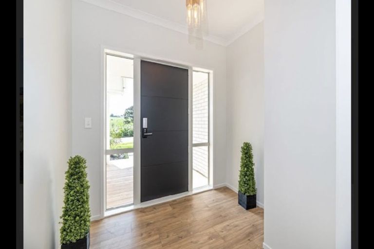 Photo of property in 45 Kahawairahi Drive, Beachlands, Auckland, 2018