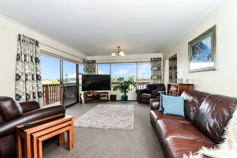 Photo of property in 52 Macdonald Road, Glenview, Hamilton, 3206