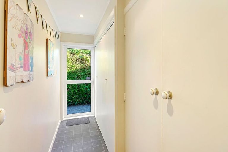 Photo of property in 430 Te Moana Road, Waikanae, 5036