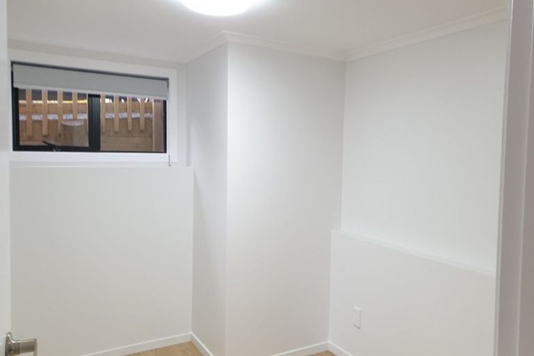 Photo of property in 24 Tamahere Drive, Glenfield, Auckland, 0629