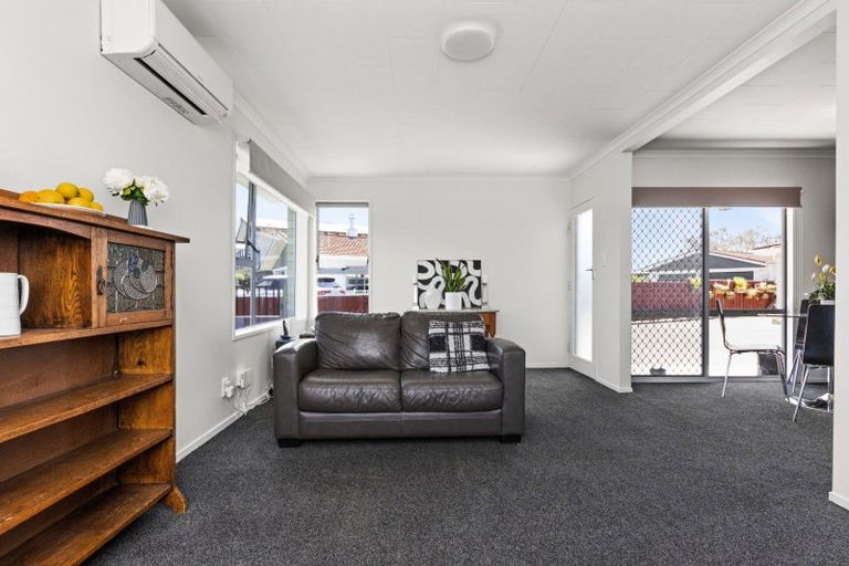 Photo of property in 1/508 Poplar Place, Akina, Hastings, 4122