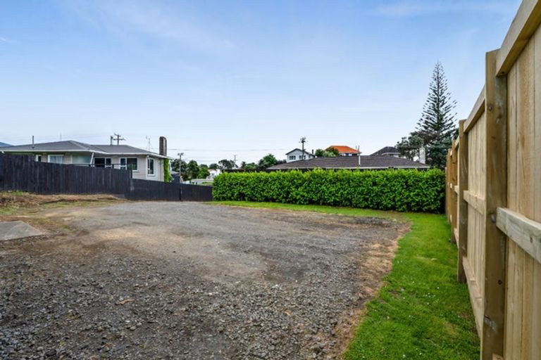 Photo of property in 111 Ngamotu Road, Spotswood, New Plymouth, 4310