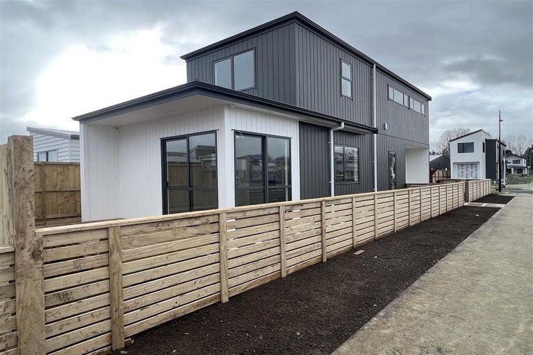 Photo of property in 23 Clayden Shuttleworth Street, Papakura, 2110