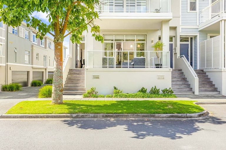 Photo of property in 16 Parkside Drive, Orewa, 0931