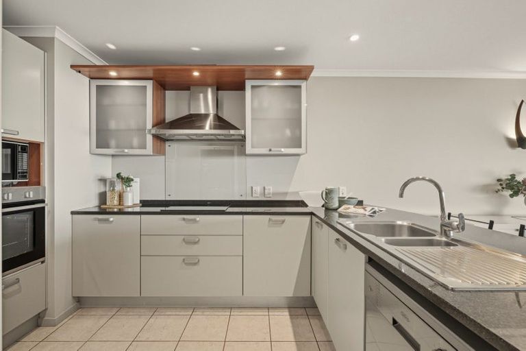 Photo of property in 201/136 Marine Parade, Mount Maunganui, 3116