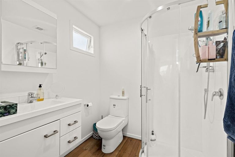 Photo of property in 14 Hythe Terrace, Mairangi Bay, Auckland, 0630