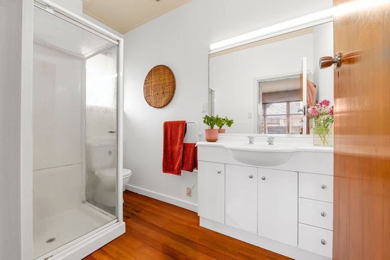 Photo of property in 353 Cobham Drive, Hillcrest, Hamilton, 3216