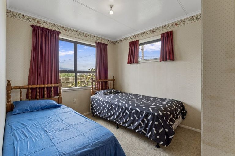 Photo of property in 2a Kiharoa Street, Otaki Beach, Otaki, 5512