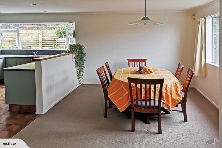 Photo of property in 10 Jasons Place, Churton Park, Wellington, 6037
