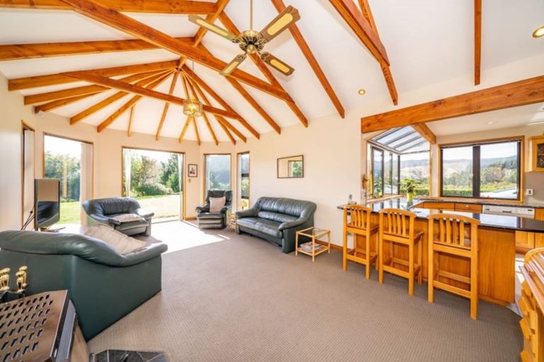 Photo of property in 25 Johnsons Road, Blue Mountains, Upper Hutt, 5371