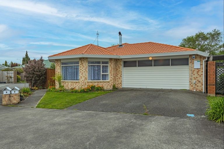 Photo of property in 8 Cole Lane, Milson, Palmerston North, 4414