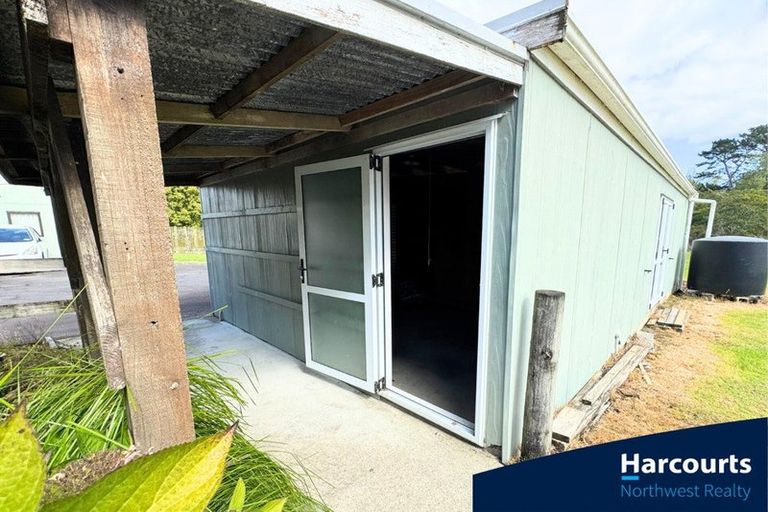 Photo of property in 26 Riverlea Road, Whenuapai, Auckland, 0618