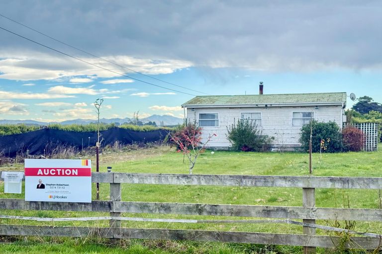 Photo of property in 37 Barr Street, Waitaki Bridge, Oamaru, 9493