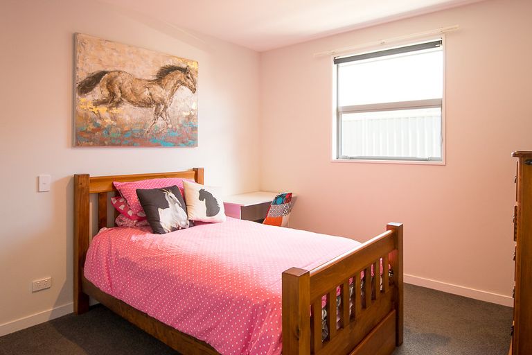 Photo of property in 13 Stowell Drive, Cromwell, 9310