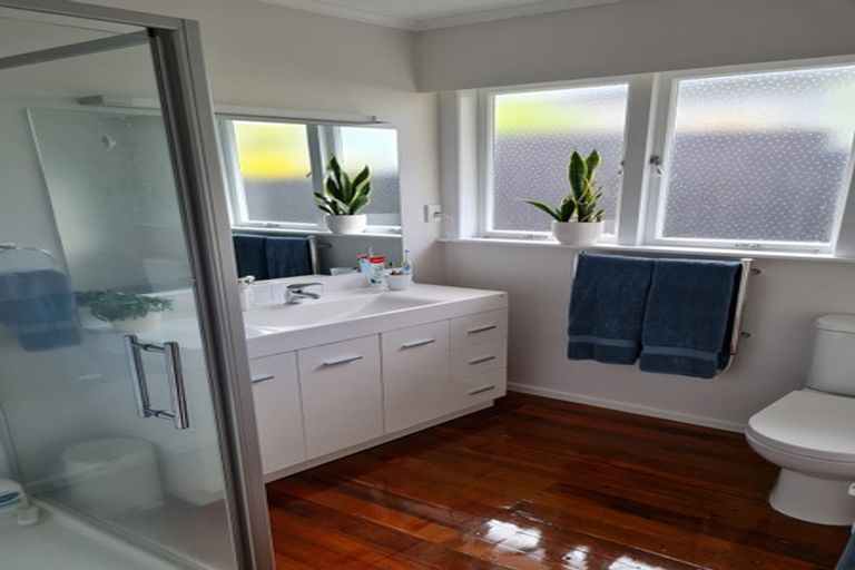 Photo of property in 286a Rangatira Road, Beach Haven, Auckland, 0626