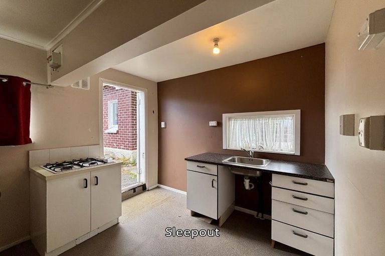 Photo of property in 212 Coutts Street, Rongotai, Wellington, 6022