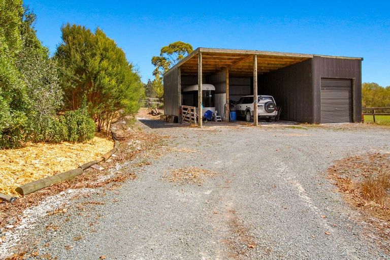 Photo of property in 1180 Oneriri Road, Kaiwaka, 0573