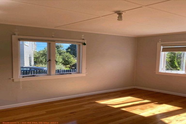 Photo of property in 13 Cross Street, Drury, 2113