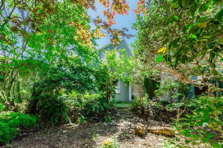 Photo of property in 72 Glen Road, Raumati South, Paraparaumu, 5032