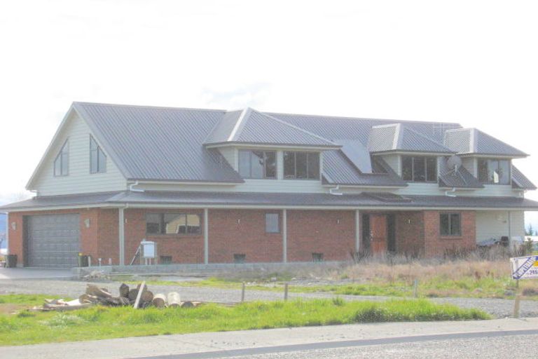 Photo of property in 11 Anderson Place, Te Anau, 9600