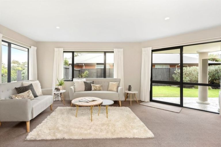 Photo of property in 18 Pewter Place, Northwood, Christchurch, 8051