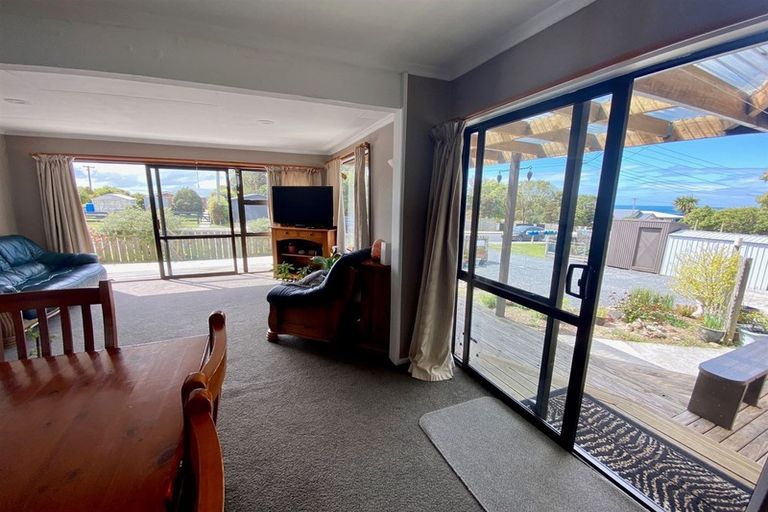 Photo of property in 19 Rata Street, Kaka Point, 9271