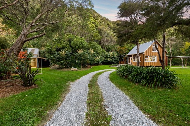 Photo of property in 213 Parapara Valley Road, Parapara, Takaka, 7182