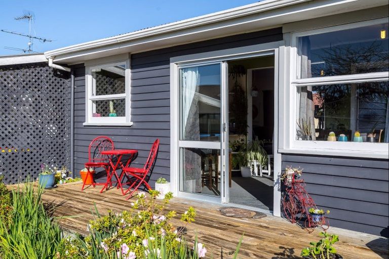 Photo of property in 9 Skipage Grove, Featherston, 5710