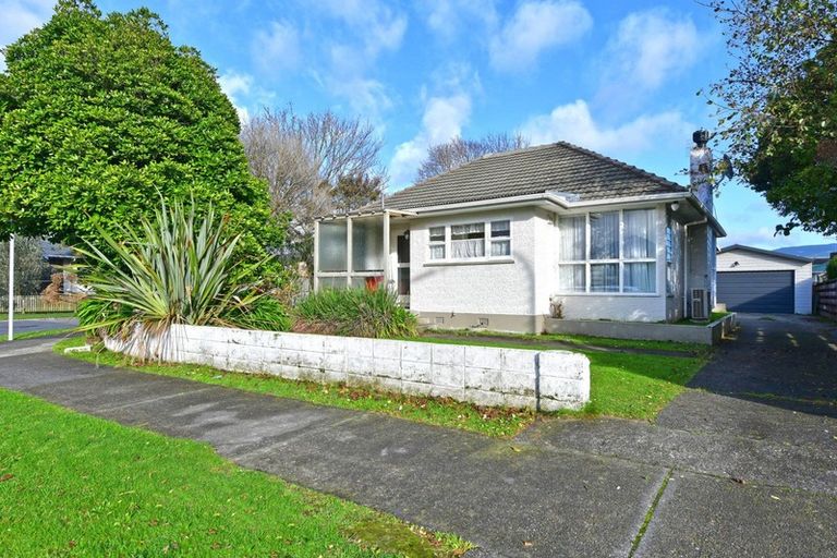 Photo of property in 101 Gibbons Street, Ebdentown, Upper Hutt, 5018