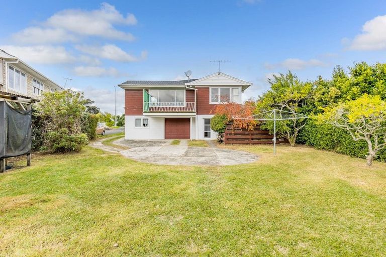 Photo of property in 474 East Coast Road, Windsor Park, Auckland, 0630