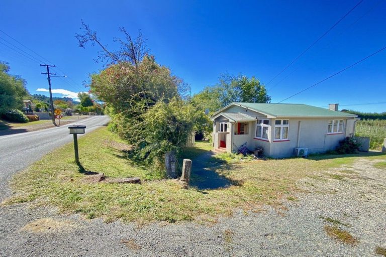 Photo of property in 25 Motueka River West Bank Road, Brooklyn, Motueka, 7198