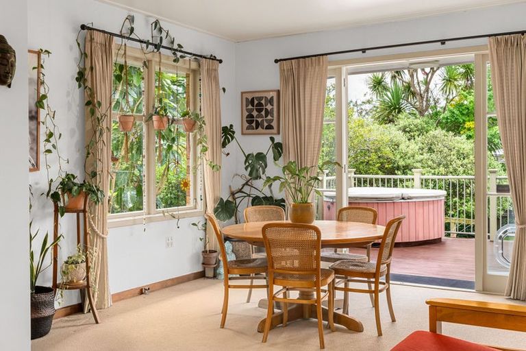 Photo of property in 353 Cobham Drive, Hillcrest, Hamilton, 3216