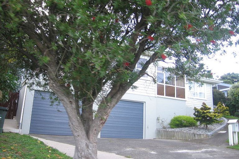 Photo of property in 26 Brora Crescent, Papakowhai, Porirua, 5024