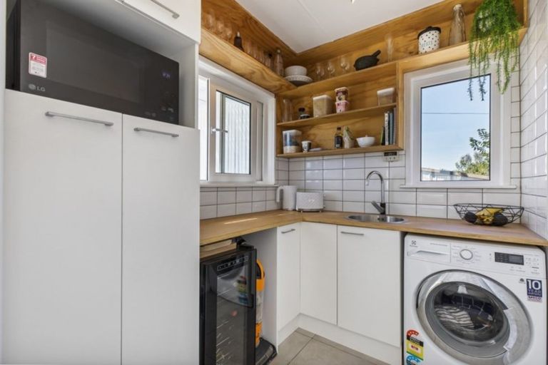 Photo of property in 22 Buchanan Road, Kingseat, Papakura, 2580