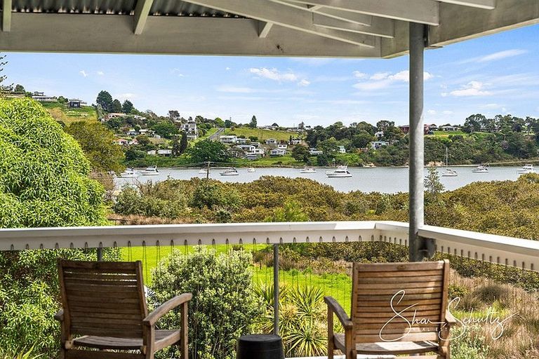 Photo of property in 1122 Whakapirau Road, Whakapirau, Maungaturoto, 0583