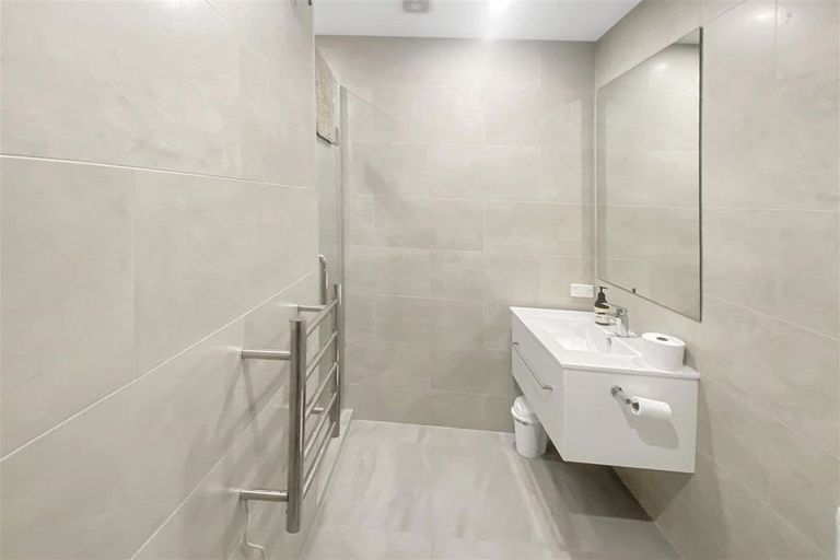 Photo of property in 2/20 Esplanade, Sumner, Christchurch, 8081