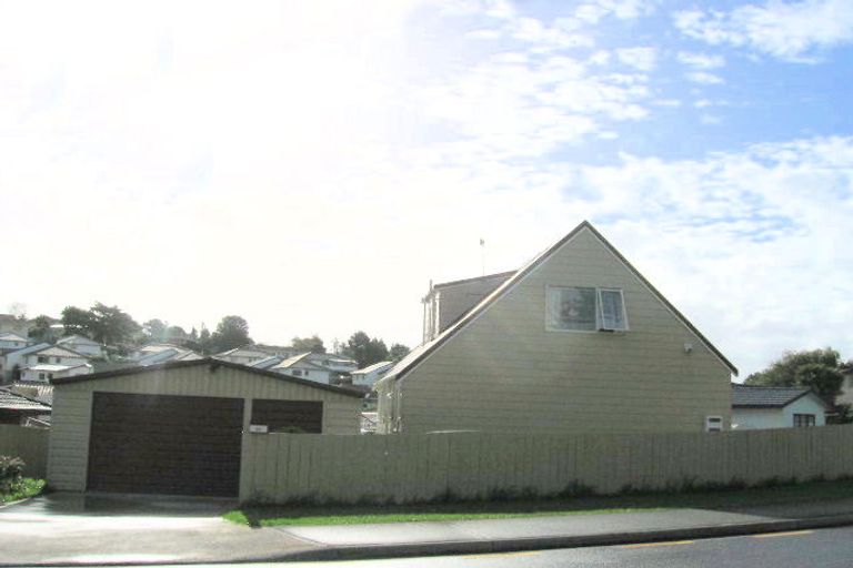 Photo of property in 65 Kamara Road, Glen Eden, Auckland, 0602