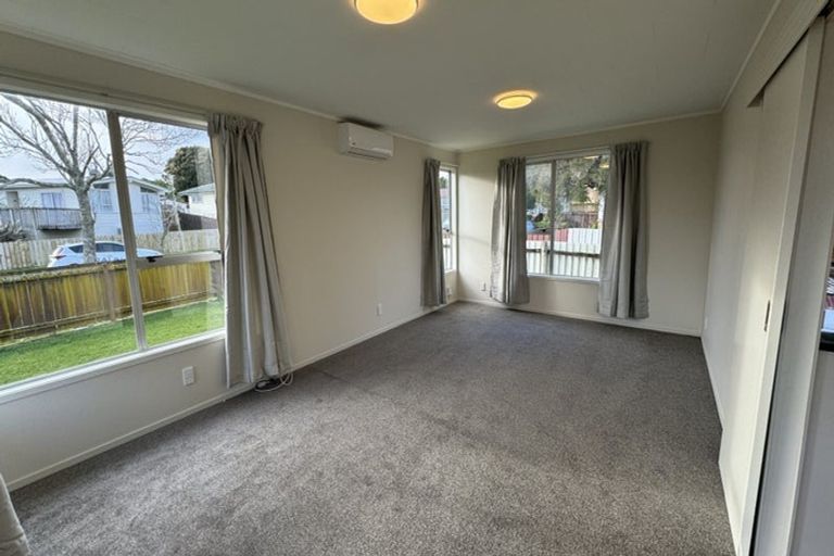 Photo of property in 5 Alabaster Drive, Papatoetoe, Auckland, 2025