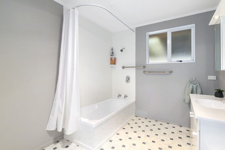 Photo of property in 21 Copeland Street, Brighton, Dunedin, 9035