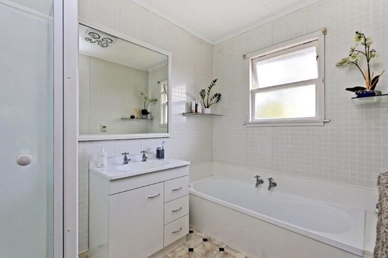 Photo of property in 937 Nelson Street North, Mahora, Hastings, 4120