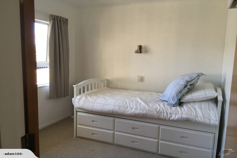 Photo of property in 15 Hornsby Street, Carterton, 5713