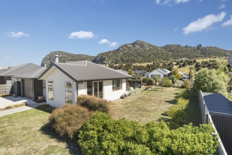 Photo of property in Snowberry Street, Albert Town, Wanaka, 9305