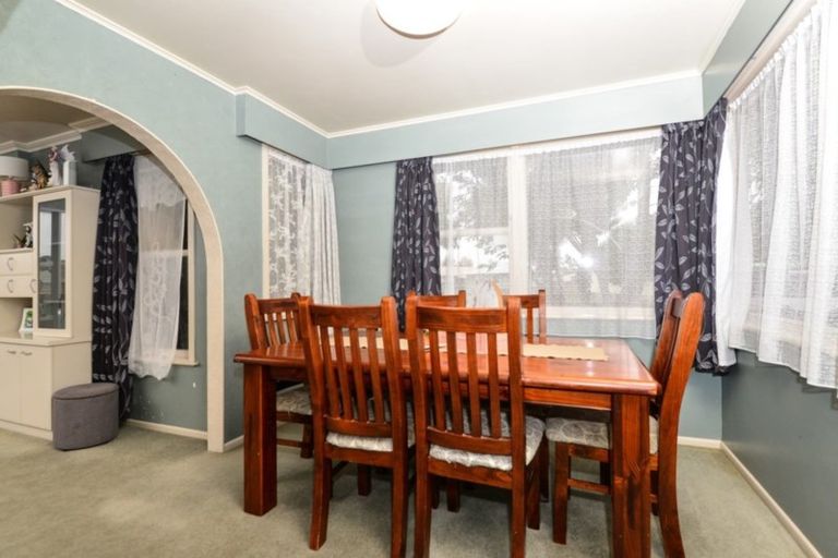 Photo of property in 121 Bryant Road, St Andrews, Hamilton, 3200